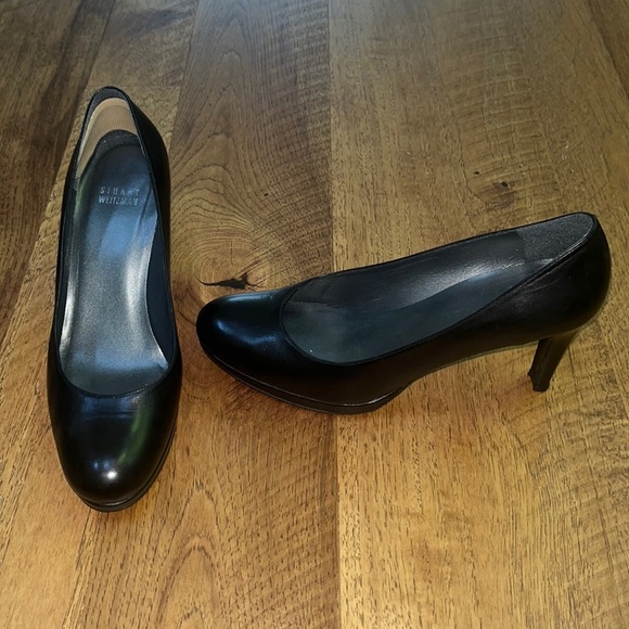 Stuart Weitzman Woman’s Heels Size 9 - Picture 1 of 7
